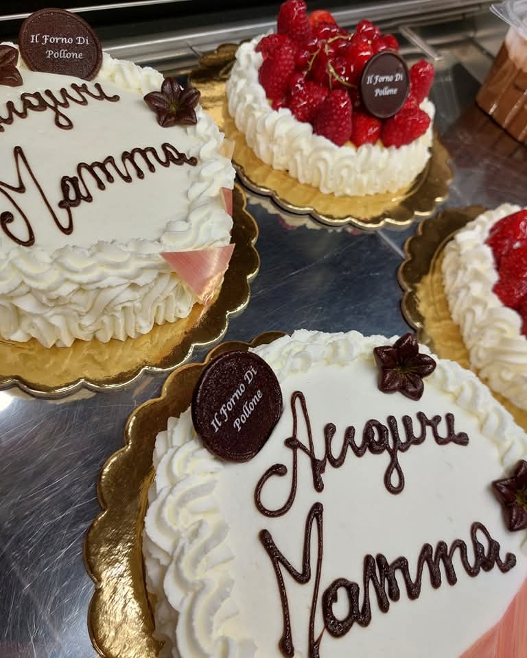 Torte fresche personalizzate per la festa della mamma.